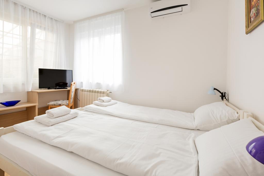Dolce Vita Luxury Suites 贝尔格莱德 外观 照片